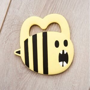 Latched Mama BooBee Teether